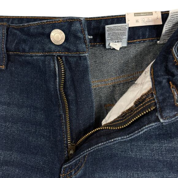 Time and Tru SZ 12 High-Rise Jean Shorts Relaxed Fit Distressed Frayed Hems Blue - Picture 3 of 8